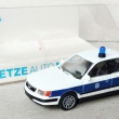 Rietze. Audi 100. Policie. Osobn auto. Mtko 1:87.  (E64)