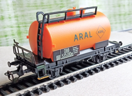 Vyprod�no...OBB. Rakouske dr�hy. TT. Cisterna. Cisternov� n�kladn� v�z . (E9)