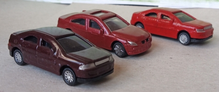 Vyprodno...Set t dekoranch autek na kolejit H0.  (H207)