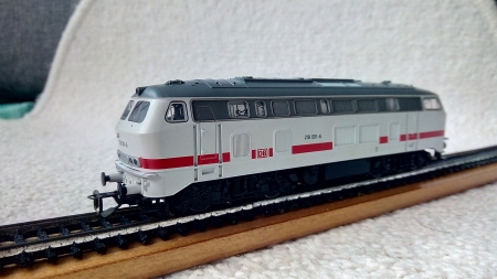 Lokomotiva 218 001-6 DB. Tillig.