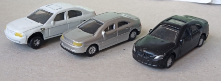 Set t�� dekora�n�ch aut��ek na koleji�t� H0.  (H208)