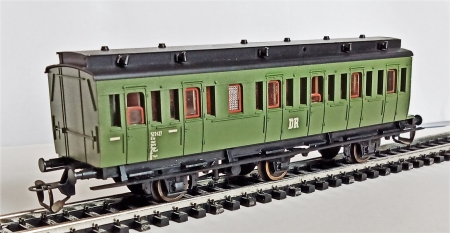 Historick� osobn� v�z DR Cy4. Na TT. Kovov� dvojkol�