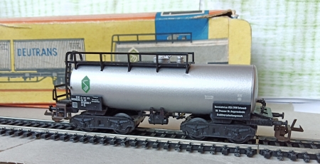 Zeuke. DR Nkladn vz DR. TT. Cisterna. Nkladn vz. Mtko 1:120.   (A235)