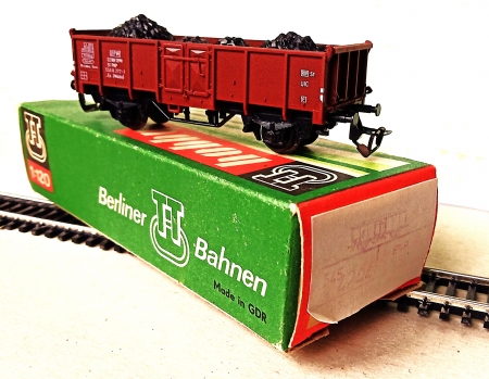 Vyprod�no...PKP. Polsk� dr�hy. BTTB. TT. Uhl�kov� otev�en� n�kladn� v�z. 1:120  (A241)