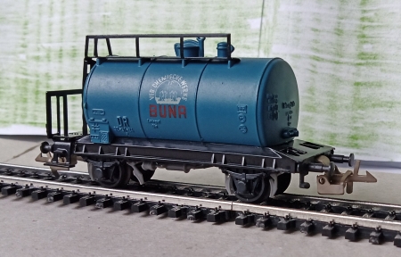 TT. Zeuke. DR. N�kladn� v�z. Cisterna Buna. Sb�ratelsk� kousek. (A272)