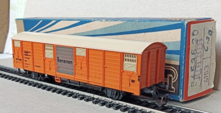 Vyprod�no...Europe. BTTB. TT. Sk���ov� n�kladn� v�z. Banane. (A210)